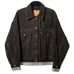 NWT Women’s Levi's 90’s Cotton Trucker Denim Jacket LARGE